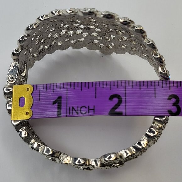 Dazzling Silver Cuff Bracelet Bangle - Picture 9 of 16